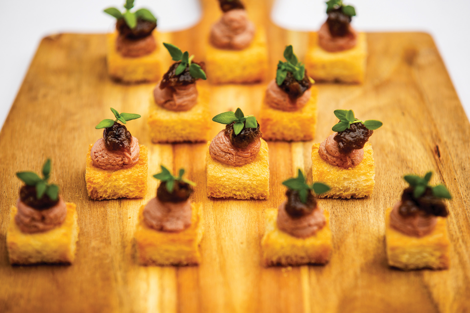 A Guide to Canapés - SJ Events